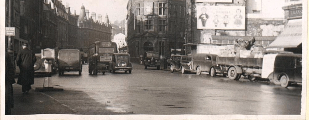A black and white photo from 1951 of Baldwin Street in Bristol