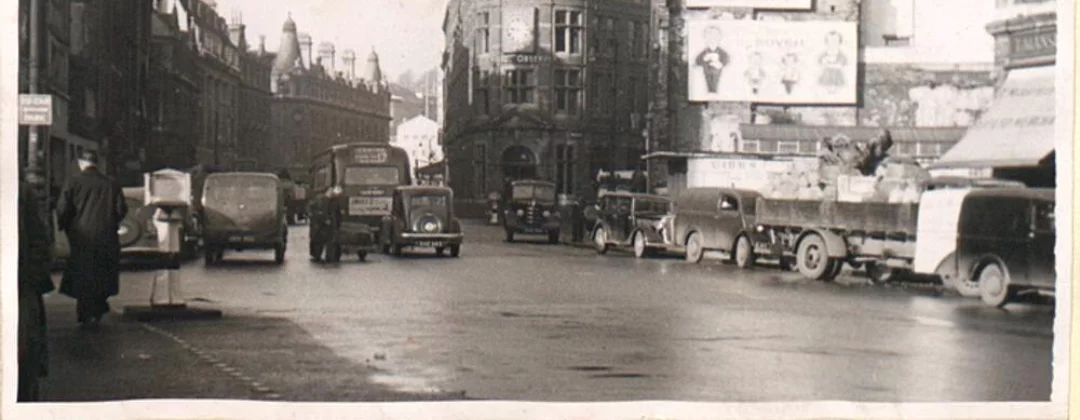 A black and white photo from 1951 of Baldwin Street in Bristol