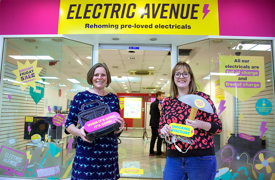 Gwen Frost and Councillor Nicola Beech in front of the Electric Avenue pop up shop in Bristol